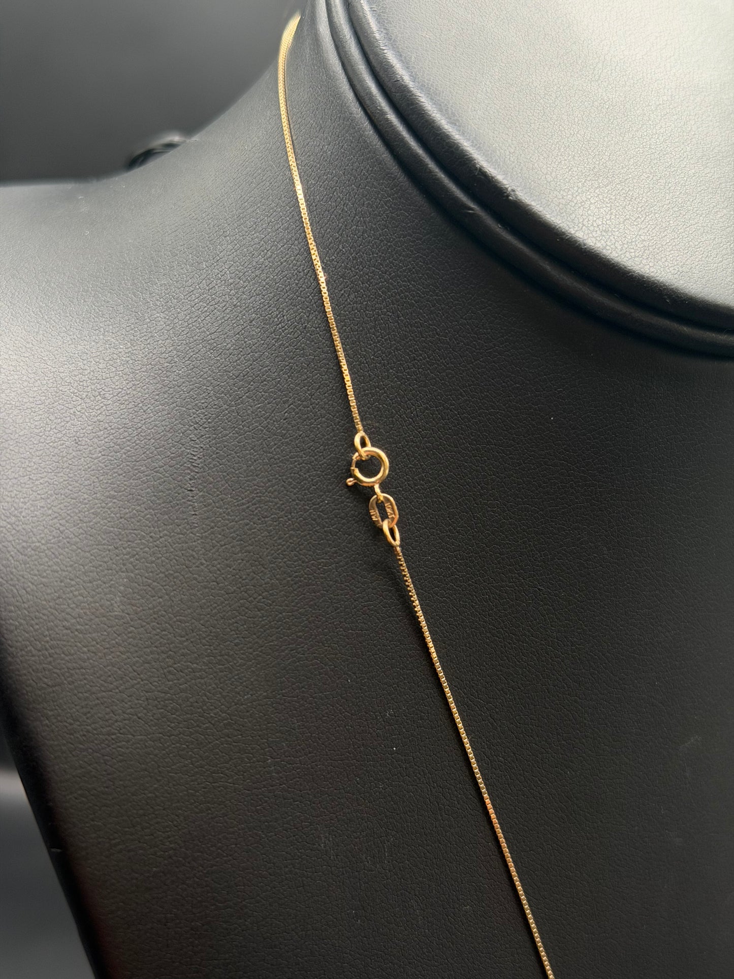 10k Gold Girl Pendant with 18" Box Necklace Set