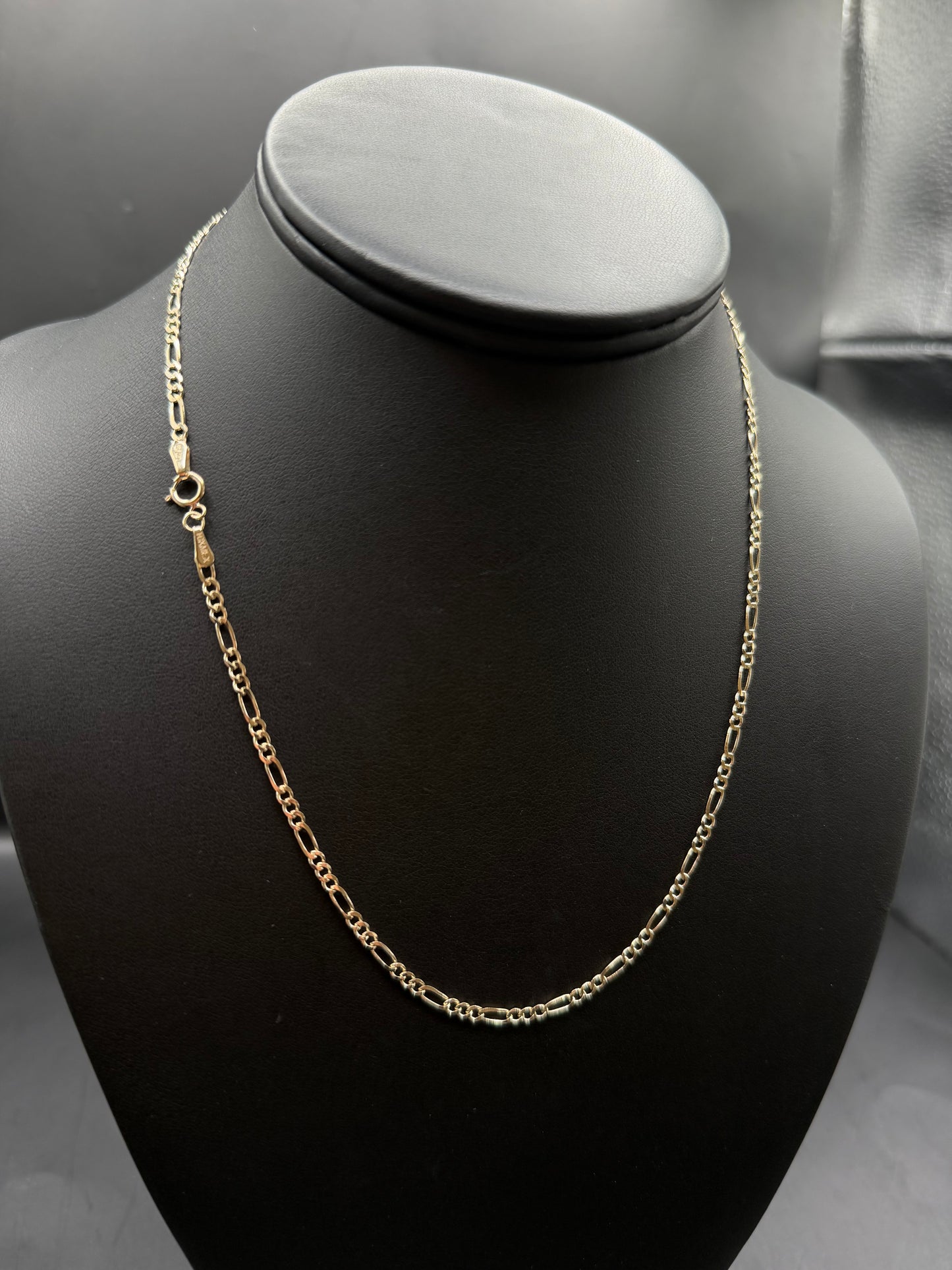 10k Gold Figaro Necklace 2.5mm