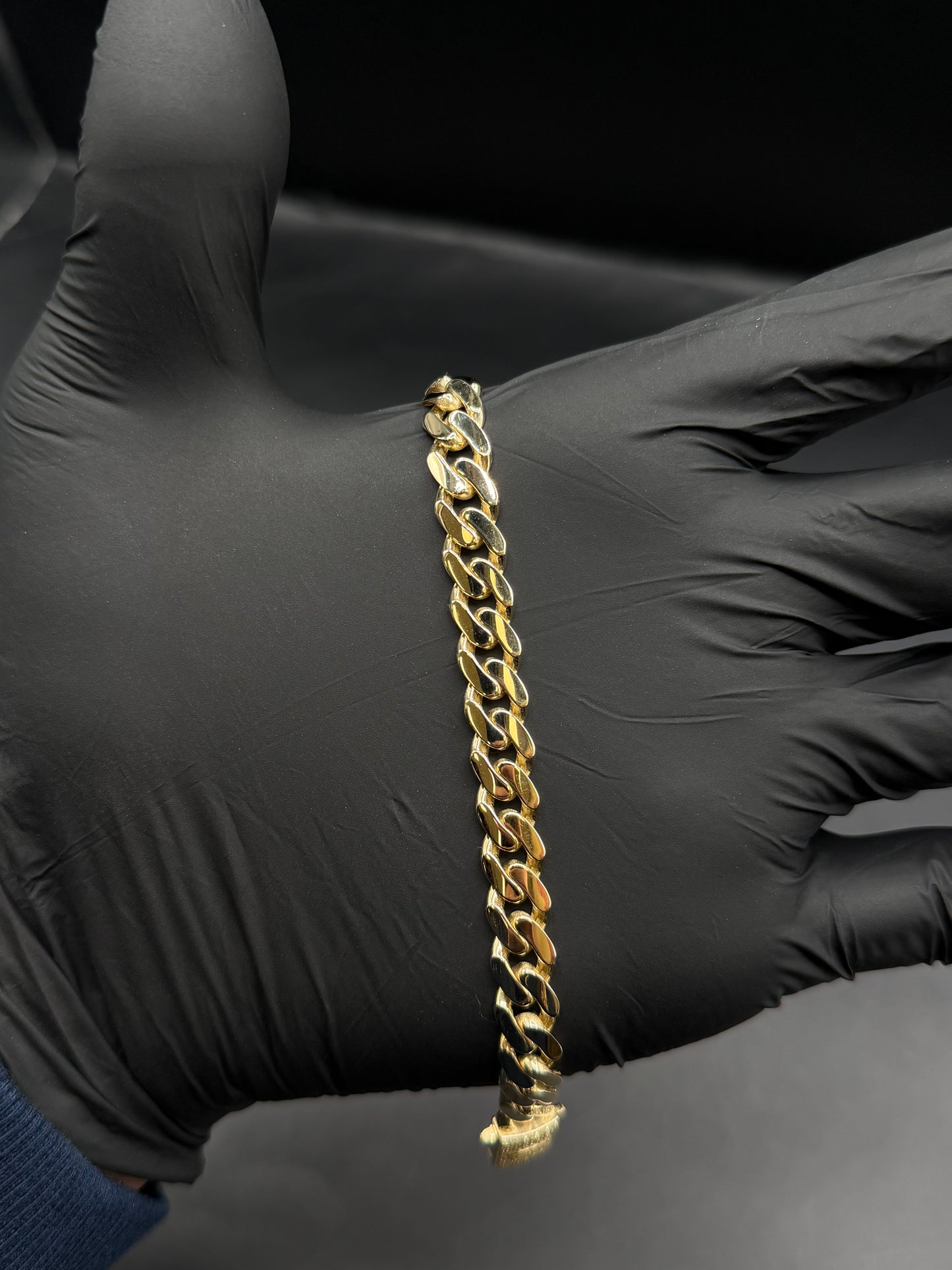 10k Gold Hollow Cuban Bracelet (9mm)