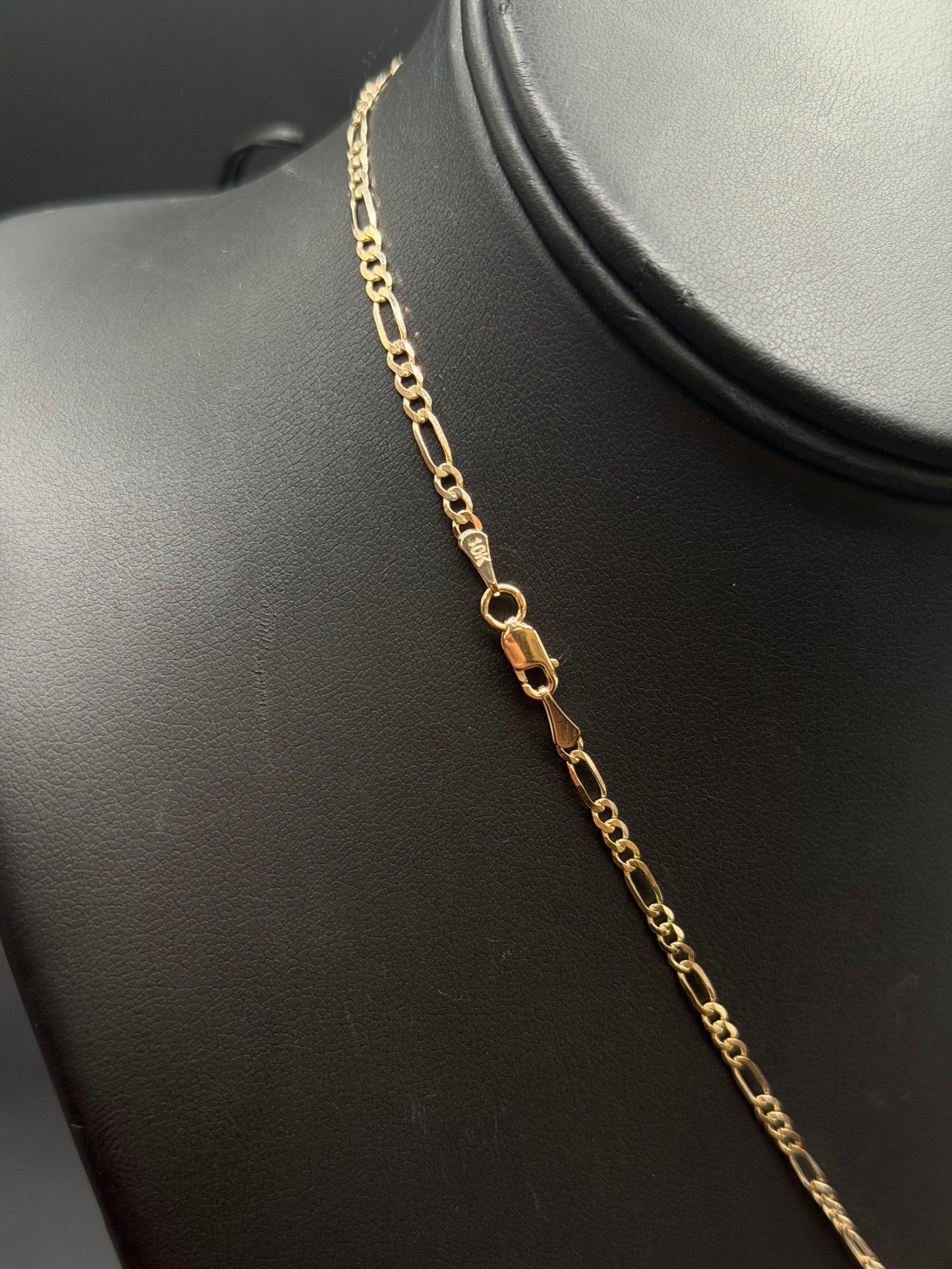 10k Gold Virgin Mary Pendant with 16" Figaro Necklace Set