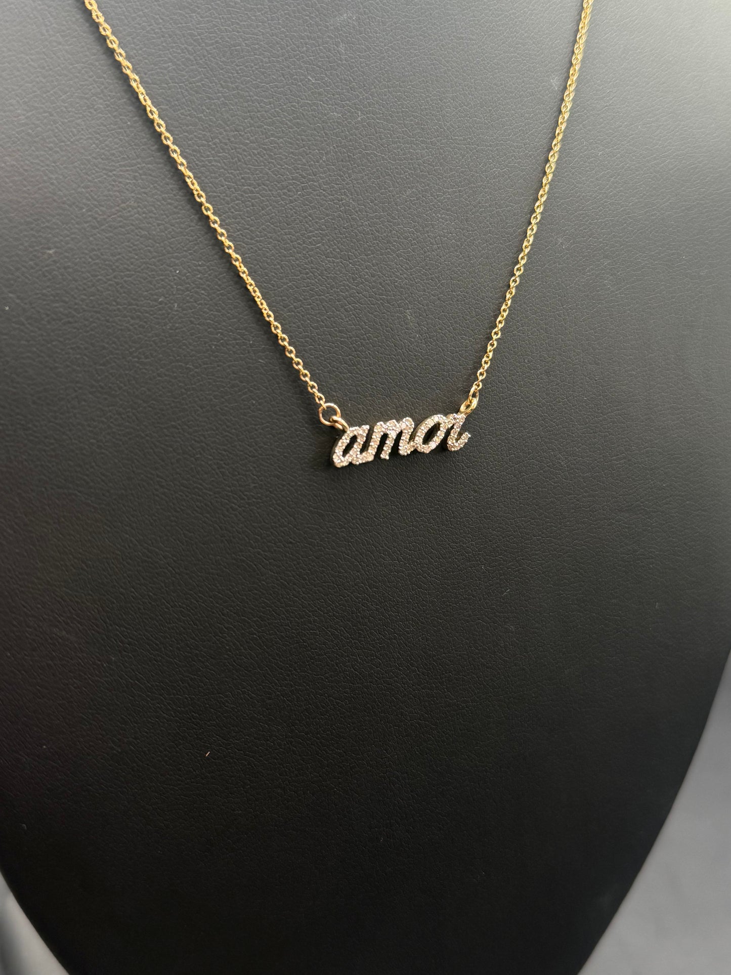 10k Gold Natural Diamond "amor" Necklace 18"