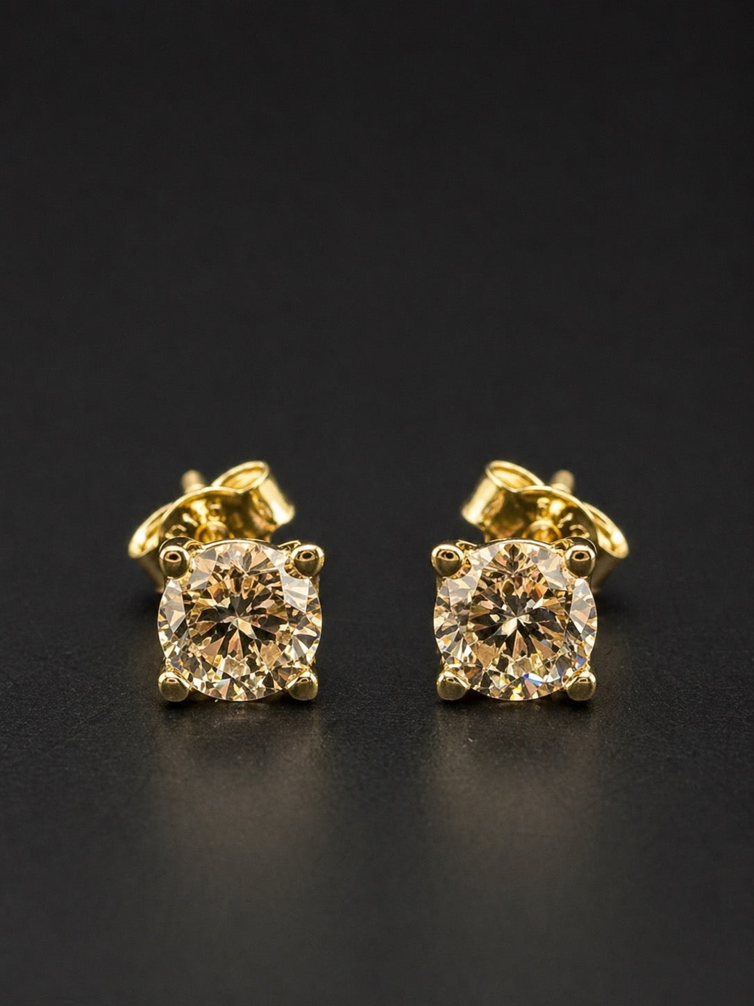 14k Gold Round CZ Studs (5mm)