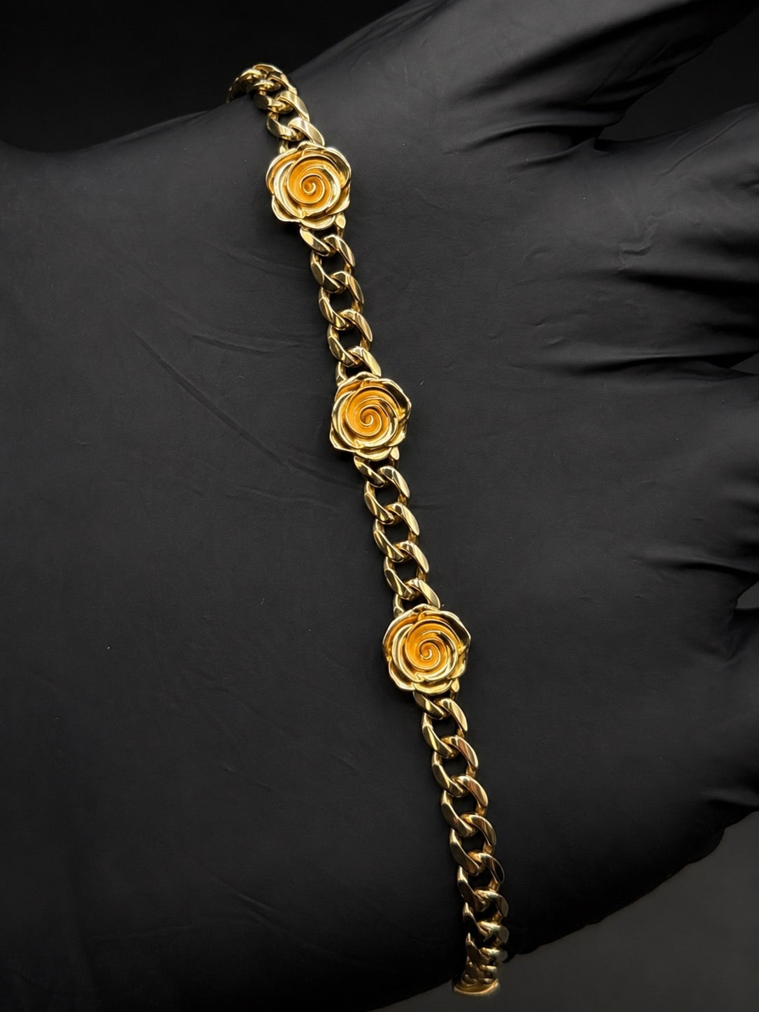 10k Gold Women's Hollow Cuban Bracelet with Roses